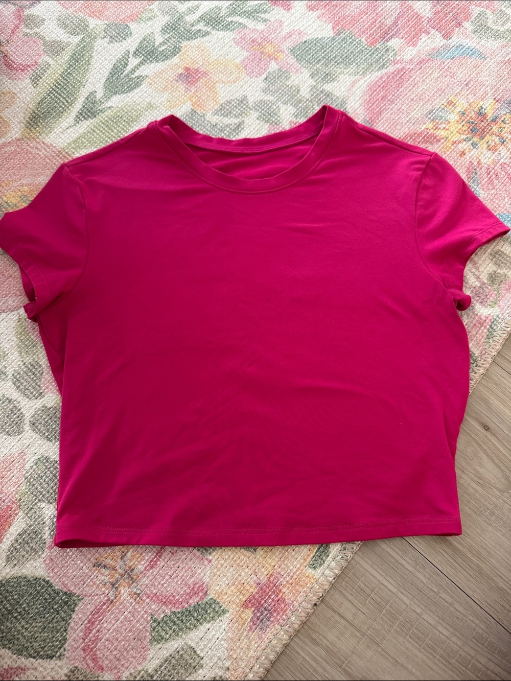Alo Yoga Short Sleeve Cropped TShirt